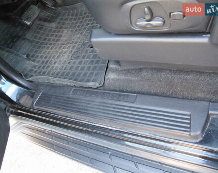 Чорний Міцубісі Паджеро Вагон, об'ємом двигуна 3 л та пробігом 254 тис. км за 10800 $, фото 18 на Automoto.ua