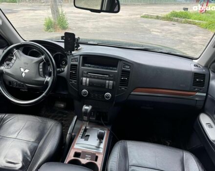 Чорний Міцубісі Паджеро Вагон, об'ємом двигуна 3.8 л та пробігом 200 тис. км за 9490 $, фото 17 на Automoto.ua