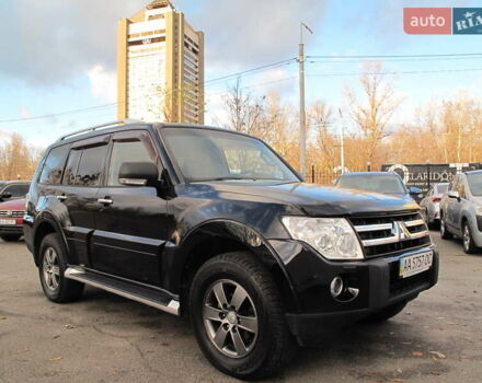 Чорний Міцубісі Паджеро Вагон, об'ємом двигуна 3 л та пробігом 254 тис. км за 10800 $, фото 4 на Automoto.ua