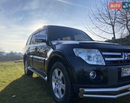 Черный Мицубиси Паджеро Вагон, объемом двигателя 3.2 л и пробегом 288 тыс. км за 12800 $, фото 1 на Automoto.ua