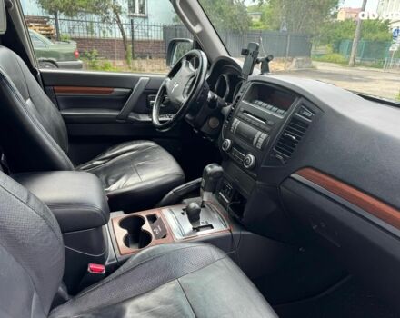 Чорний Міцубісі Паджеро Вагон, об'ємом двигуна 3.8 л та пробігом 200 тис. км за 9490 $, фото 19 на Automoto.ua