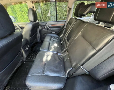 Черный Мицубиси Паджеро Вагон, объемом двигателя 3.8 л и пробегом 162 тыс. км за 14800 $, фото 9 на Automoto.ua