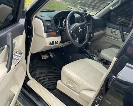 Черный Мицубиси Паджеро Вагон, объемом двигателя 2.97 л и пробегом 210 тыс. км за 10500 $, фото 8 на Automoto.ua