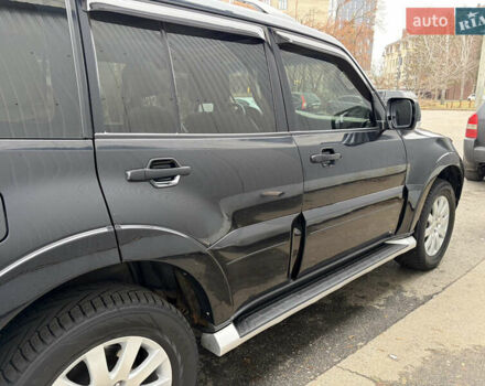 Черный Мицубиси Паджеро Вагон, объемом двигателя 3.8 л и пробегом 180 тыс. км за 13800 $, фото 3 на Automoto.ua