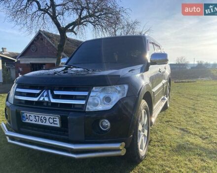 Черный Мицубиси Паджеро Вагон, объемом двигателя 3.2 л и пробегом 288 тыс. км за 12800 $, фото 2 на Automoto.ua