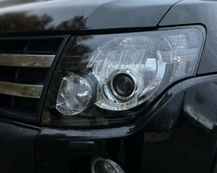 Чорний Міцубісі Паджеро Вагон, об'ємом двигуна 3.8 л та пробігом 208 тис. км за 11500 $, фото 18 на Automoto.ua