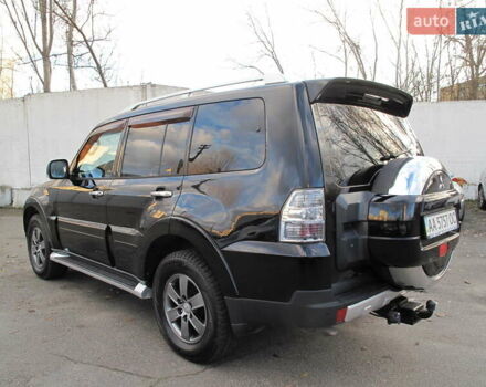 Чорний Міцубісі Паджеро Вагон, об'ємом двигуна 3 л та пробігом 254 тис. км за 10800 $, фото 6 на Automoto.ua