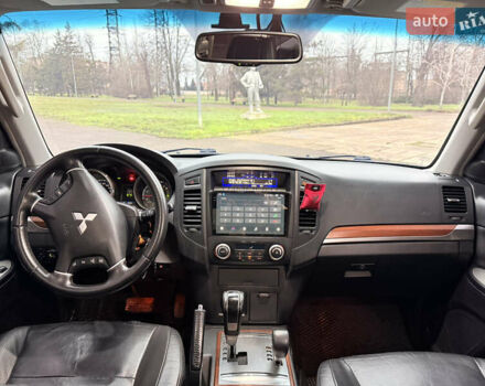 Черный Мицубиси Паджеро Вагон, объемом двигателя 3.83 л и пробегом 218 тыс. км за 10700 $, фото 21 на Automoto.ua