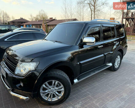 Чорний Міцубісі Паджеро Вагон, об'ємом двигуна 2.97 л та пробігом 250 тис. км за 18000 $, фото 2 на Automoto.ua