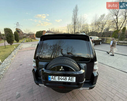 Чорний Міцубісі Паджеро Вагон, об'ємом двигуна 2.97 л та пробігом 250 тис. км за 18000 $, фото 5 на Automoto.ua