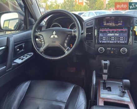 Чорний Міцубісі Паджеро Вагон, об'ємом двигуна 2.97 л та пробігом 179 тис. км за 12500 $, фото 21 на Automoto.ua