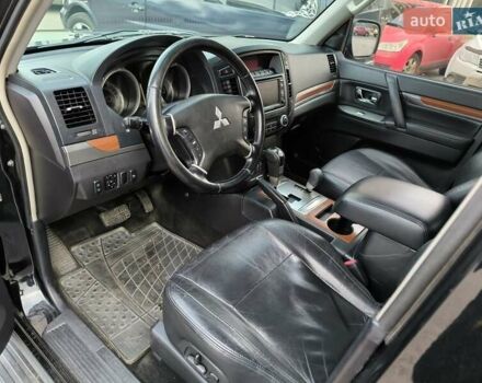 Черный Мицубиси Паджеро Вагон, объемом двигателя 3.2 л и пробегом 263 тыс. км за 13800 $, фото 10 на Automoto.ua