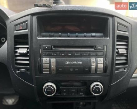 Чорний Міцубісі Паджеро Вагон, об'ємом двигуна 3.2 л та пробігом 320 тис. км за 12500 $, фото 7 на Automoto.ua