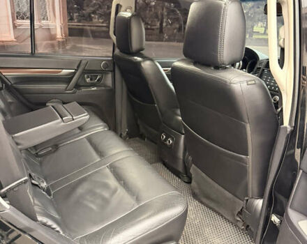 Черный Мицубиси Паджеро Вагон, объемом двигателя 3.83 л и пробегом 218 тыс. км за 10700 $, фото 13 на Automoto.ua