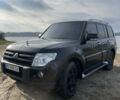 Черный Мицубиси Паджеро Вагон, объемом двигателя 3.2 л и пробегом 281 тыс. км за 10450 $, фото 1 на Automoto.ua