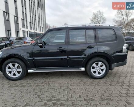 Черный Мицубиси Паджеро Вагон, объемом двигателя 3.2 л и пробегом 263 тыс. км за 13800 $, фото 1 на Automoto.ua