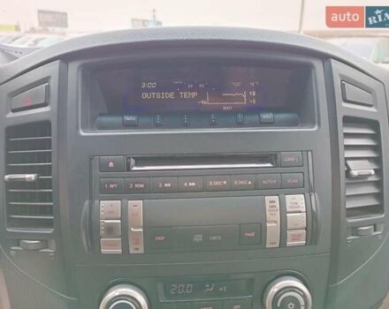 Черный Мицубиси Паджеро Вагон, объемом двигателя 3 л и пробегом 280 тыс. км за 12590 $, фото 24 на Automoto.ua