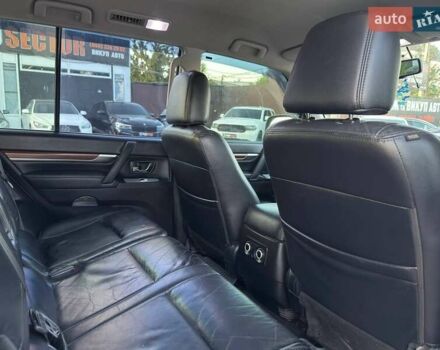 Чорний Міцубісі Паджеро Вагон, об'ємом двигуна 2.97 л та пробігом 179 тис. км за 12500 $, фото 16 на Automoto.ua