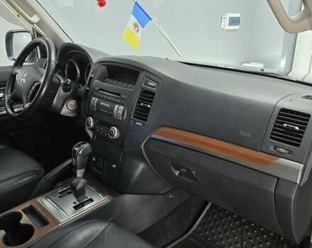 Черный Мицубиси Паджеро Вагон, объемом двигателя 3.83 л и пробегом 153 тыс. км за 10800 $, фото 4 на Automoto.ua