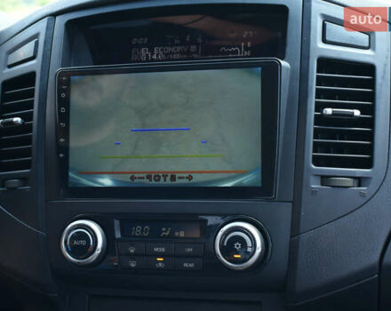 Чорний Міцубісі Паджеро Вагон, об'ємом двигуна 2.97 л та пробігом 310 тис. км за 13600 $, фото 13 на Automoto.ua