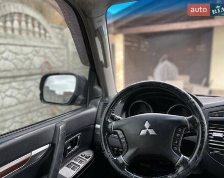 Чорний Міцубісі Паджеро Вагон, об'ємом двигуна 3.2 л та пробігом 320 тис. км за 12500 $, фото 6 на Automoto.ua