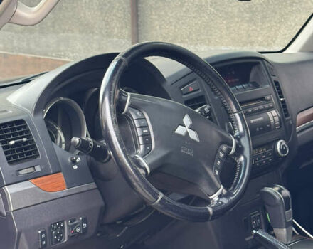 Міцубісі Паджеро Вагон 2008 у Івано-Франківську на Automoto.ua Чорний Міцубісі Паджеро Вагон, об'ємом двигуна 2.97 л та пробігом 195 тис. км за 11900 $, фото 15 на Automoto.ua