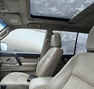 Черный Мицубиси Паджеро Вагон, объемом двигателя 3.2 л и пробегом 300 тыс. км за 10500 $, фото 16 на Automoto.ua