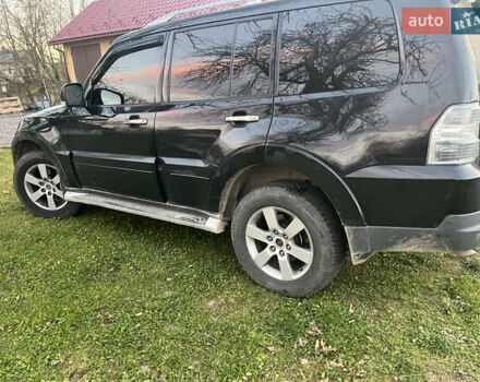 Чорний Міцубісі Паджеро Вагон, об'ємом двигуна 3.2 л та пробігом 350 тис. км за 10500 $, фото 4 на Automoto.ua