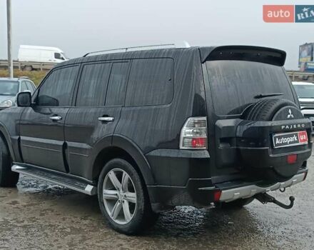 Черный Мицубиси Паджеро Вагон, объемом двигателя 3 л и пробегом 280 тыс. км за 12590 $, фото 7 на Automoto.ua