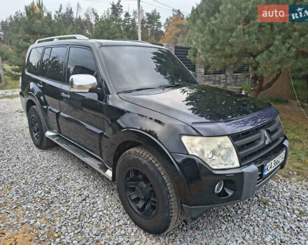 Чорний Міцубісі Паджеро Вагон, об'ємом двигуна 3 л та пробігом 222 тис. км за 11700 $, фото 3 на Automoto.ua