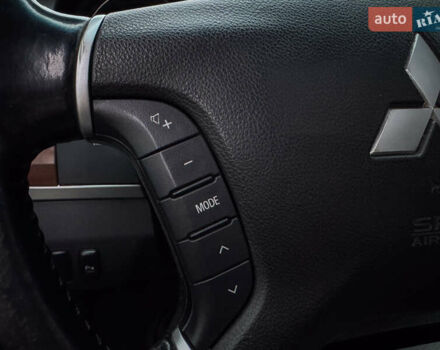 Черный Мицубиси Паджеро Вагон, объемом двигателя 3.2 л и пробегом 305 тыс. км за 12900 $, фото 38 на Automoto.ua