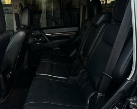 Черный Мицубиси Паджеро Вагон, объемом двигателя 3.2 л и пробегом 328 тыс. км за 13000 $, фото 27 на Automoto.ua