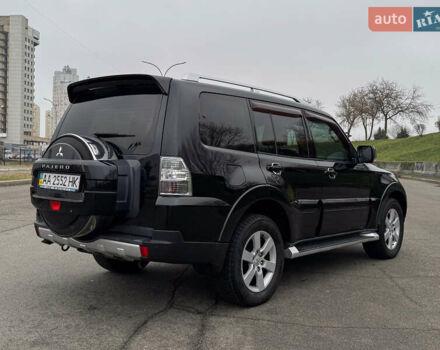 Черный Мицубиси Паджеро Вагон, объемом двигателя 3.2 л и пробегом 305 тыс. км за 12900 $, фото 7 на Automoto.ua