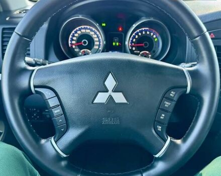 Черный Мицубиси Паджеро Вагон, объемом двигателя 2.97 л и пробегом 235 тыс. км за 10700 $, фото 18 на Automoto.ua