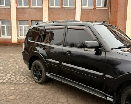 Черный Мицубиси Паджеро Вагон, объемом двигателя 3.83 л и пробегом 218 тыс. км за 10700 $, фото 67 на Automoto.ua