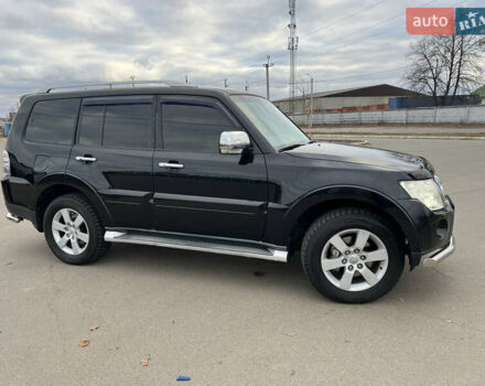 Черный Мицубиси Паджеро Вагон, объемом двигателя 3.2 л и пробегом 298 тыс. км за 15599 $, фото 2 на Automoto.ua