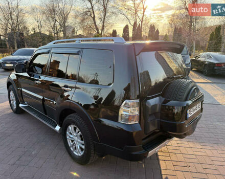Чорний Міцубісі Паджеро Вагон, об'ємом двигуна 2.97 л та пробігом 250 тис. км за 18000 $, фото 9 на Automoto.ua