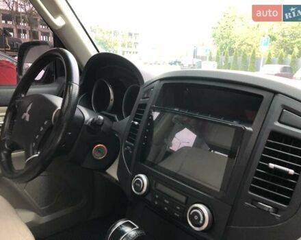 Чорний Міцубісі Паджеро Вагон, об'ємом двигуна 3 л та пробігом 177 тис. км за 14500 $, фото 9 на Automoto.ua