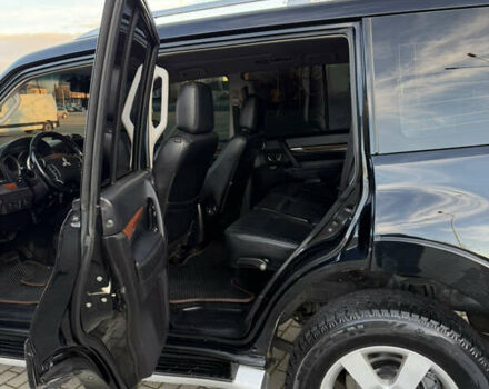 Черный Мицубиси Паджеро Вагон, объемом двигателя 3.2 л и пробегом 328 тыс. км за 13000 $, фото 26 на Automoto.ua