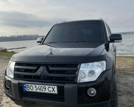 Черный Мицубиси Паджеро Вагон, объемом двигателя 3.2 л и пробегом 281 тыс. км за 10450 $, фото 1 на Automoto.ua