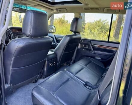 Черный Мицубиси Паджеро Вагон, объемом двигателя 2.97 л и пробегом 235 тыс. км за 10700 $, фото 27 на Automoto.ua