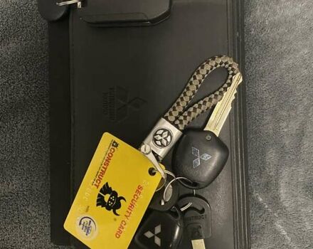 Чорний Міцубісі Паджеро Вагон, об'ємом двигуна 3 л та пробігом 177 тис. км за 14500 $, фото 18 на Automoto.ua