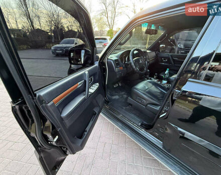 Чорний Міцубісі Паджеро Вагон, об'ємом двигуна 2.97 л та пробігом 250 тис. км за 18000 $, фото 24 на Automoto.ua