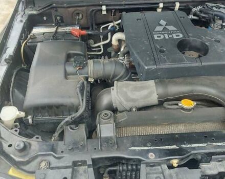 Чорний Міцубісі Паджеро Вагон, об'ємом двигуна 3.2 л та пробігом 165 тис. км за 14000 $, фото 6 на Automoto.ua