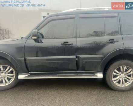 Черный Мицубиси Паджеро Вагон, объемом двигателя 3.8 л и пробегом 33 тыс. км за 12500 $, фото 1 на Automoto.ua