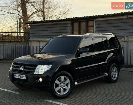 Черный Мицубиси Паджеро Вагон, объемом двигателя 3.2 л и пробегом 328 тыс. км за 13000 $, фото 13 на Automoto.ua