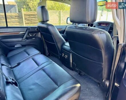 Черный Мицубиси Паджеро Вагон, объемом двигателя 2.97 л и пробегом 235 тыс. км за 10700 $, фото 28 на Automoto.ua