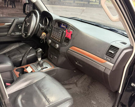 Черный Мицубиси Паджеро Вагон, объемом двигателя 3.83 л и пробегом 218 тыс. км за 10700 $, фото 12 на Automoto.ua