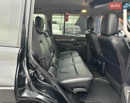 Черный Мицубиси Паджеро Вагон, объемом двигателя 2.97 л и пробегом 218 тыс. км за 11950 $, фото 11 на Automoto.ua