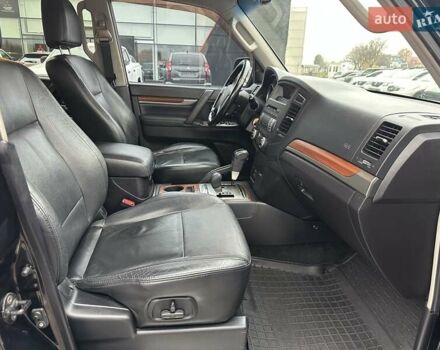 Черный Мицубиси Паджеро Вагон, объемом двигателя 2.97 л и пробегом 218 тыс. км за 11950 $, фото 9 на Automoto.ua